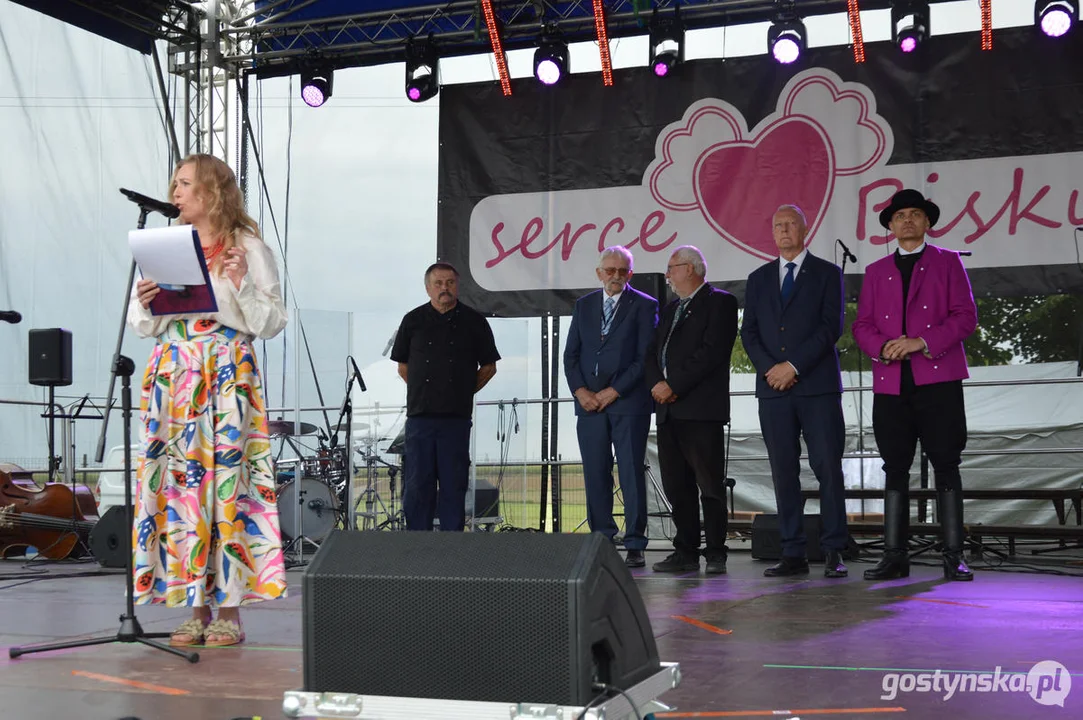 XIV Festiwal Tradycji i Folkloru w Domachowie - niedzielne występy i obrzęd darcia pierza