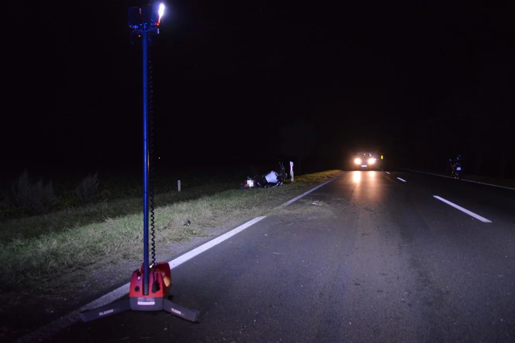 Policja poszukuje świadków wypadku drogowego z udziałem 42-letniego motocyklisty na DW434